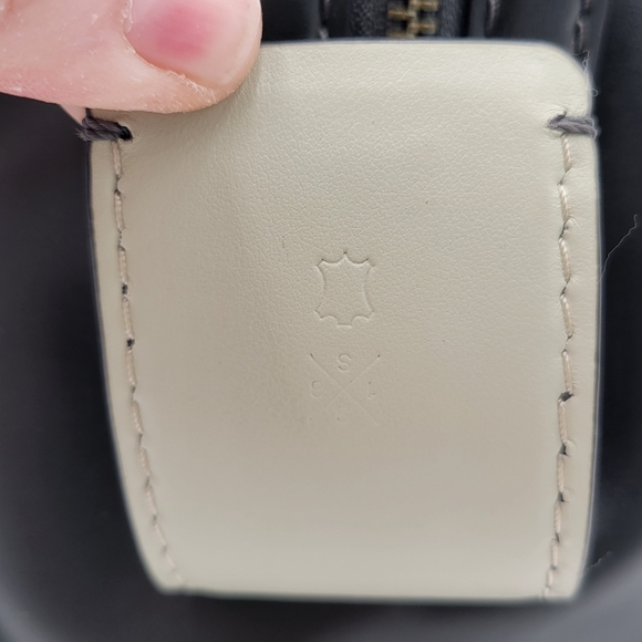 Coach 1941 Glovetanned Leather Rogue 30, Pine, interior w/ Floral print - Picture 13 of 16